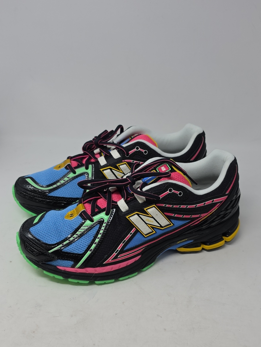New Balance 1906R Neon Nights M1906RCP